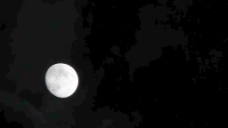 云彩月亮运动的背景 视频免费下载