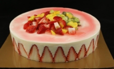 十寸鲜奶草莓慕斯蛋糕